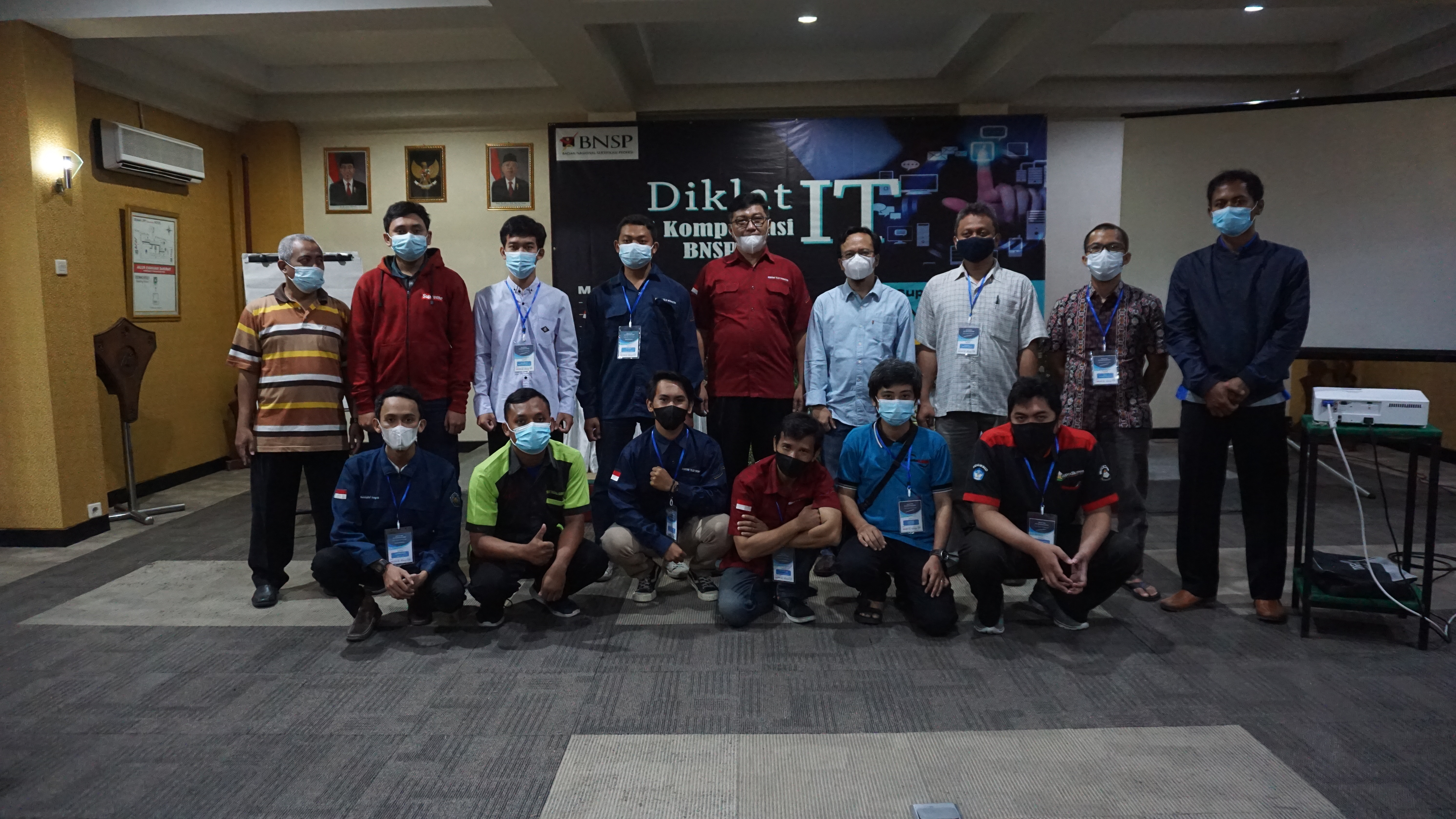 Pelatihan Dan Uji Sertifikasi Kompetensi