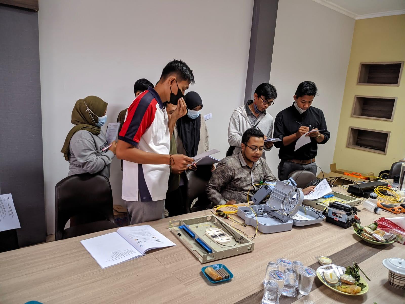Pelatihan Dan Uji Sertifikasi Kompetensi