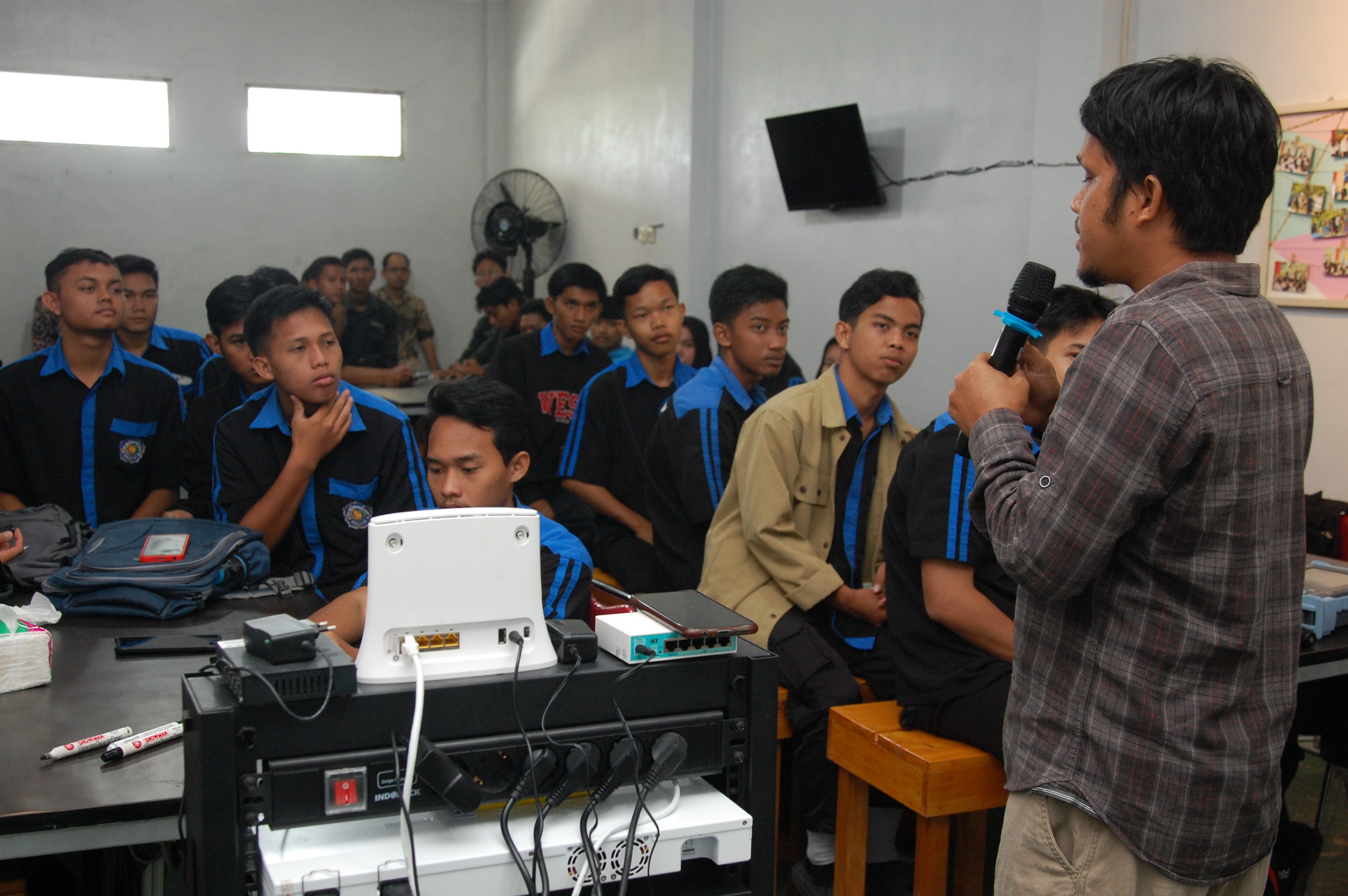 Pelatihan Dan Uji Sertifikasi Kompetensi